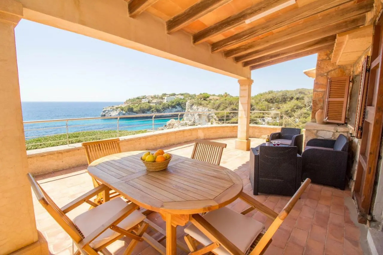 Beautiful private villa on the sea Santanyí Espagne