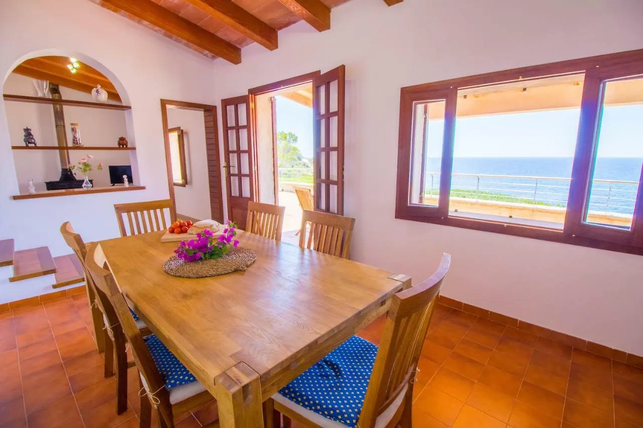 Beautiful private villa on the sea Santanyí Espagne