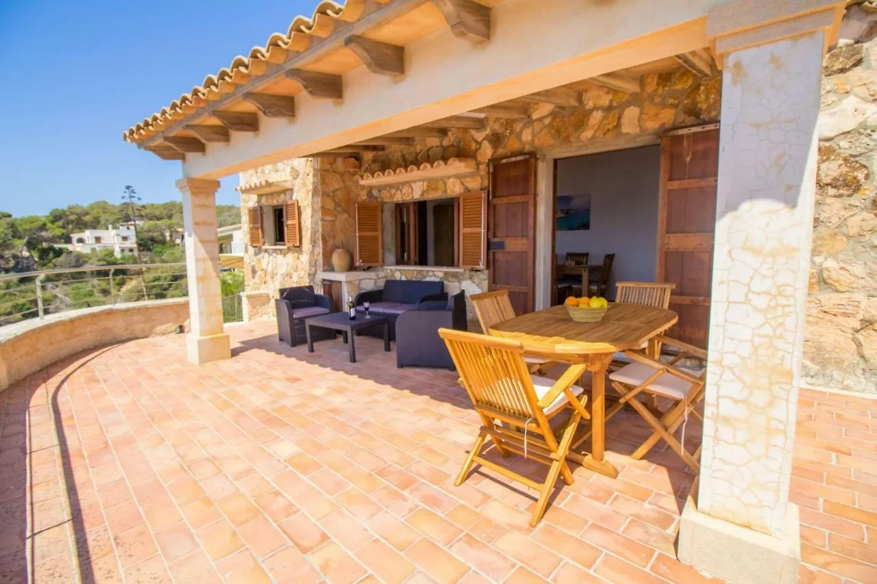 Beautiful private villa on the sea Santanyí