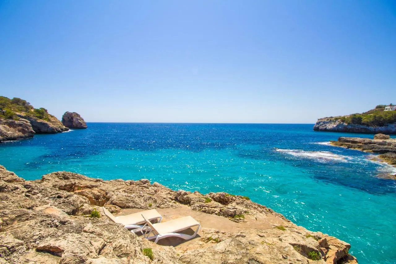 Beautiful private villa on the sea Santanyí 0*,